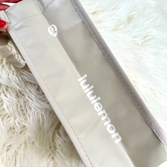 Lululemon "Lululemon reusable tote in grey" NWT - Picture 4 of 5